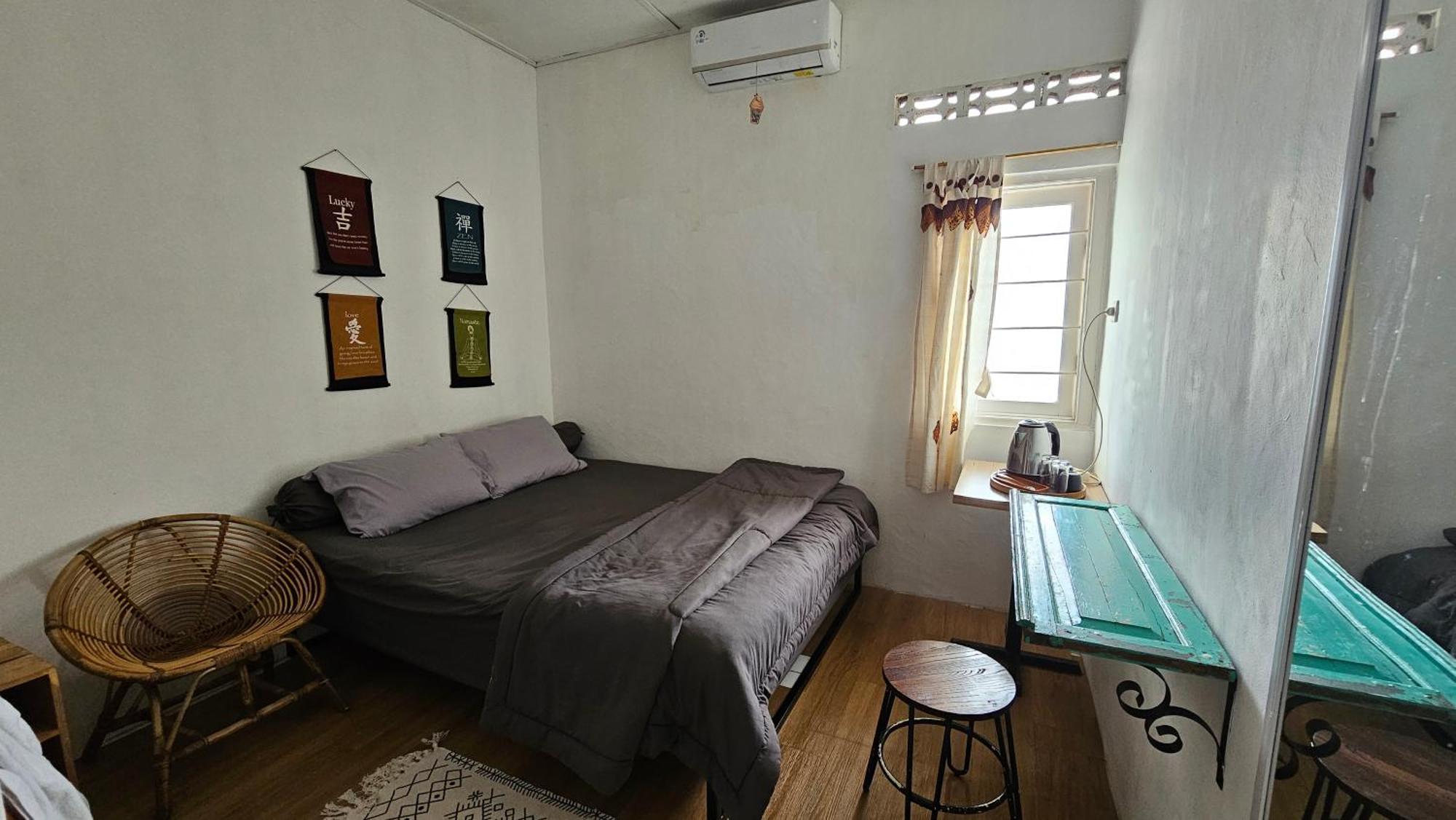 Oke Baik Hostel Yogyakarta Exterior photo